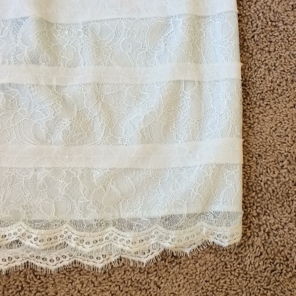BCBGMaxAzria Jocelyn  lace pencil skirt | S - Picture 3 of 5